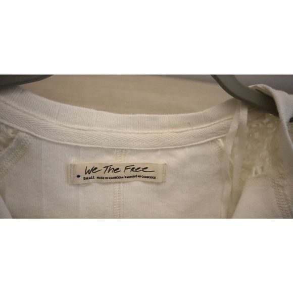 We The Free x FP OB1547016 Women's Sz S White/Blue 1/4 Zip Lace Sleeve Top - Picture 4 of 7